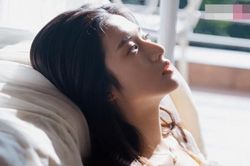 Mang con về nhà ngoại hậu ly hôn, nhận thái độ lạnh nhạt của bố