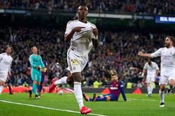 VIDEO Clip bàn thắng highlights Leipzig 3-2 Real Madrid: Ngôi đầu lung lay