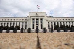 Giới chuyên gia: Fed sẽ không ngừng tăng lãi suất cho tới khi lạm phát giảm một nửa