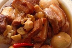 Ngoại tôi kho hột vịt