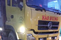 Bị cuốn vào gầm xe tải một nam sinh Quảng Ngãi nguy kịch