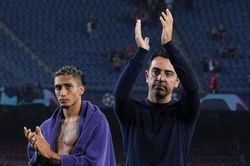Ngạc nhiên chưa: Barca thua tủi hổ Xavi vẫn mơ đoạt 'cú ăn 4'