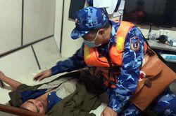 Tàu cá bị chìm sau va chạm tàu hàng, 3 thuyền viên mất tích