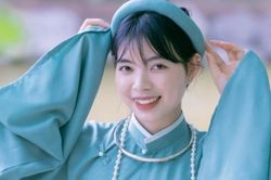 Nữ sinh đẹp rạng ngời trong bộ ảnh cổ phục Việt, được du khách quốc tế khen hết lời