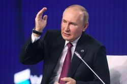 Ông Putin mắng phương Tây, khẳng định chiến dịch ở Ukraine diễn ra đúng kế hoạch