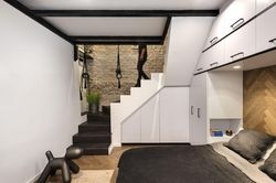 Căn hộ 36m² có thiết kế chìm dưới đất với bố cục thông minh