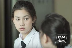 Lỡ tiết lộ em gái là con nuôi, cả nhà rối ren vì thái độ lạ của em ấy sau đó