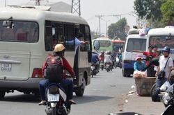 Sở GTVT TP Hồ Chí Minh đề xuất tăng nặng hình phạt với xe dù, bến cóc