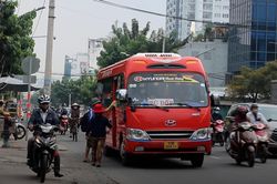 Nhiều trạm xăng ở TP.HCM bị biến thành bãi đỗ xe dù