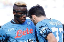 Napoli, Inter đại thắng: Những gã 'Thần Chết' màu xanh