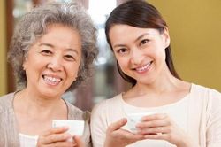 Thật bất ngờ, chỉ sau một năm, chị dâu đã khiến mẹ tôi thay đổi