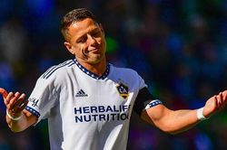 Đoạn kết buồn cho Chicharito