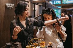 Đi nhiều nơi, chi hàng trăm triệu đồng săn nước hoa hiếm