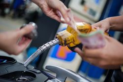 Thuế thấp hơn, doanh nghiệp sẽ tăng nhập xăng dầu từ ASEAN