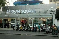 Đột kích 'thiên đường mua sắm' hàng nhái Louis Vuitton, Hermes ở TPHCM