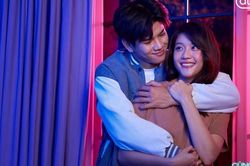 Khi lứa đôi cởi mở chuyện yêu: Nàng nên chủ động hay đợi chàng lên tiếng?