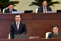 Chưa kịp thời rà soát, bổ sung pháp luật để bảo đảm việc điều chỉnh quy hoạch chặt chẽ