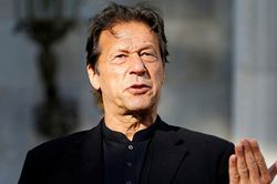 Cựu Thủ tướng Pakistan bị bắn khi đang tuần hành