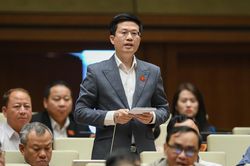 Bộ trưởng Nguyễn Mạnh Hùng: Tin xấu trên mạng như không khí, không khí đầu độc phổi, thông tin đầu độc não