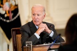 Tổng thống Biden: Twitter lan truyền lời nói dối khắp thế giới