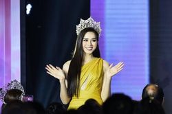 Hoa hậu Đỗ Thị Hà: Cô gái kế nhiệm 'Hoa hậu Việt Nam' phải chịu được 'sức nặng' của vương miện