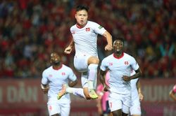 Bảng xếp hạng vòng 23 V-League 2022: HAGL trụ hạng thành công, Nam Định lâm nguy