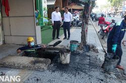 Ra quân nạo vét, khơi thông thoát nước các vị trí thường hay ngập cục bộ
