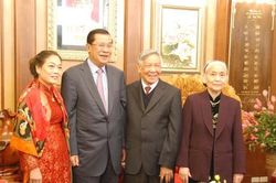 Nhưng điều không có trong cáo phó