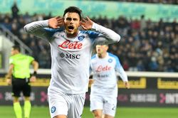 Napoli nới rộng cách biệt: Napoli đang tái hiện Milan mùa trước