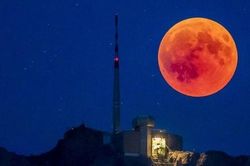 Lịch quan sát 'trăng máu' chiều tối mai