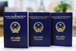 Bổ sung nơi sinh vào hộ chiếu mẫu mới trước 1/1/2023: Có phát sinh thủ tục, chi phí?