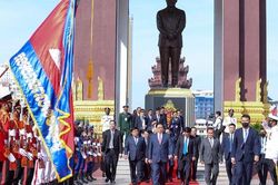 Chùm ảnh: Các hoạt động đầu tiên của Thủ tướng Phạm Minh Chính tại Campuchia