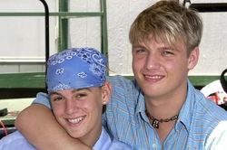 Vết trượt dài của 'Hoàng tử nhạc Pop' Aaron Carter
