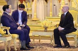 Thủ tướng Phạm Minh Chính hội kiến Quốc vương Norodom Sihamoni