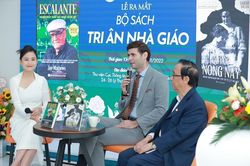 Những câu chuyện xúc động về tình thầy trò nổi tiếng nước Mỹ