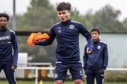 Quang Hải thể hiện ý thức tập chuyên nghiệp đáng tôn trọng ở Pau FC