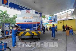 Bộ Giao thông Vận tải chỉ đạo tạo thuận lợi cho vận chuyển xăng dầu