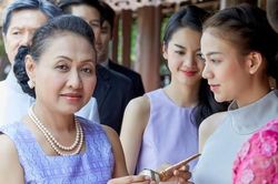 Khốn khổ với lời khuyên bán nhà của bố mẹ chồng