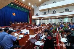 Chỉ đạo nhân viên làm hóa đơn giả buôn bán xăng lậu