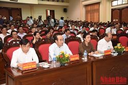 Tiếp tục đổi mới, nâng cao năng lực định hướng, hiệu quả tuyên truyền gắn với việc mua, đọc, làm theo báo, tạp chí của Đảng