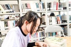 Chông chênh giảng đường