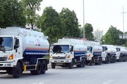 Petrolimex tăng thời gian bán hàng tại Hà Nội để phục vụ người tiêu dùng