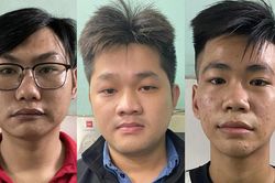Tạm giữ 7 người bán hàng rong đánh gục 2 thanh niên ở phố đi bộ Nguyễn Huệ