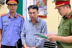 Thuê 'thầy phong thủy' về trừ tà, người phụ nữ bị lừa 2,4 tỷ đồng