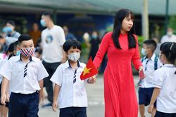 Chính phủ yêu cầu 2 bộ phối hợp điều chỉnh lương, phụ cấp giáo viên