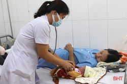 Cứu thành công mẹ, con sản phụ thai ngôi ngược khá hy hữu ở BVĐK TP Hà Tĩnh