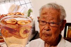 Bí quyết trẻ mãi không già của vị bác sĩ 103 tuổi, mẹo giúp mạch máu của ông trẻ như 60 tuổi cực hay