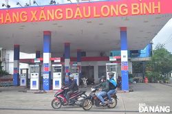 Xuất hiện tình trạng hết xăng, quy định mức đổ của mỗi xe