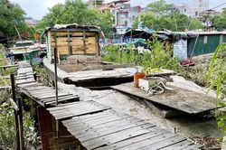 Hình ảnh 'xóm nhà thuyền' ở Hải Phòng sau khi lên bờ
