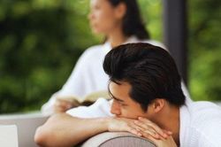 Bị 'bắt tận tay' khi ngoại tình với đồng nghiệp, vợ trẻ trơ tráo đưa ra lý do khiến chồng ngậm đắng nuốt cay